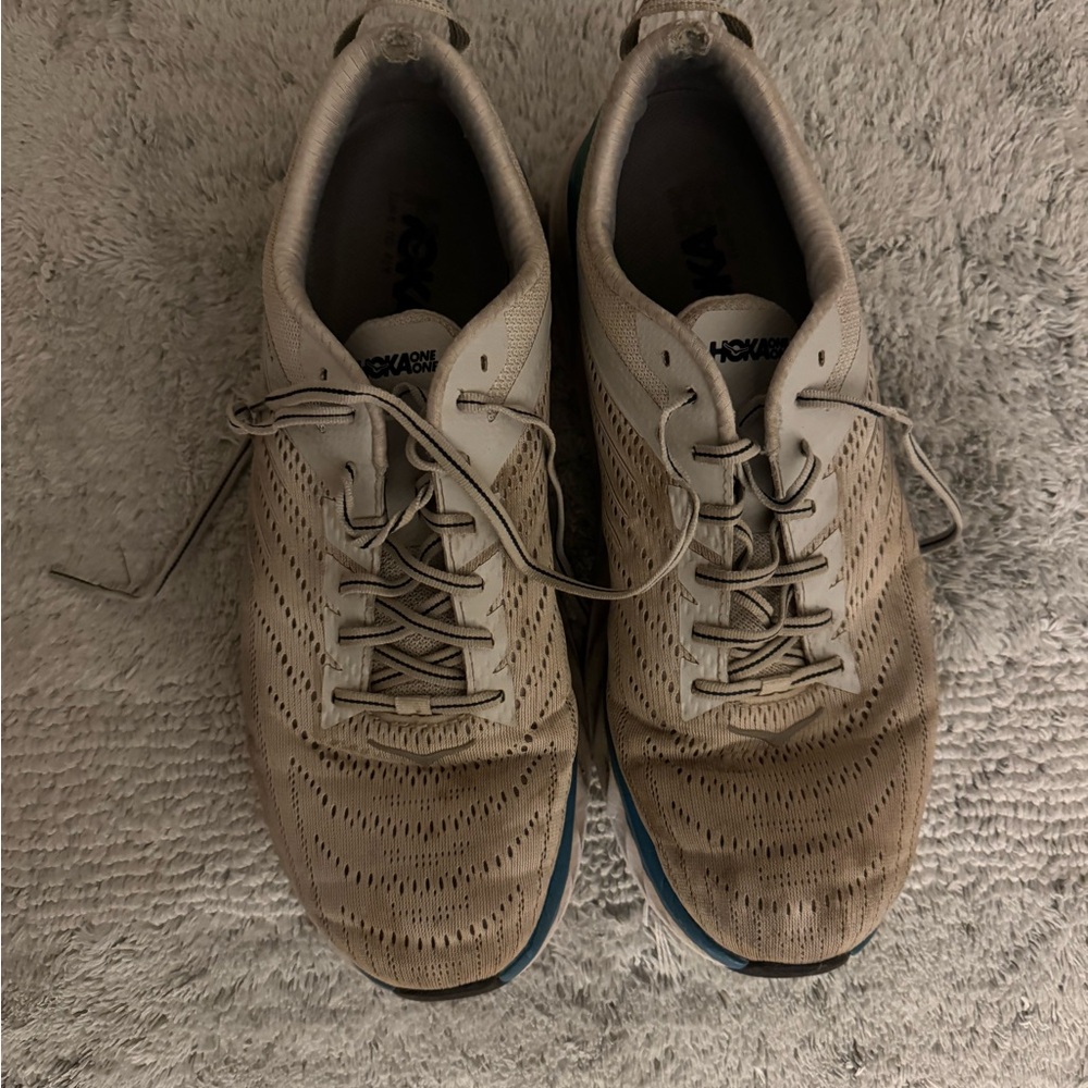 HOKA ONE ONE Arahi 4 Running Shoe